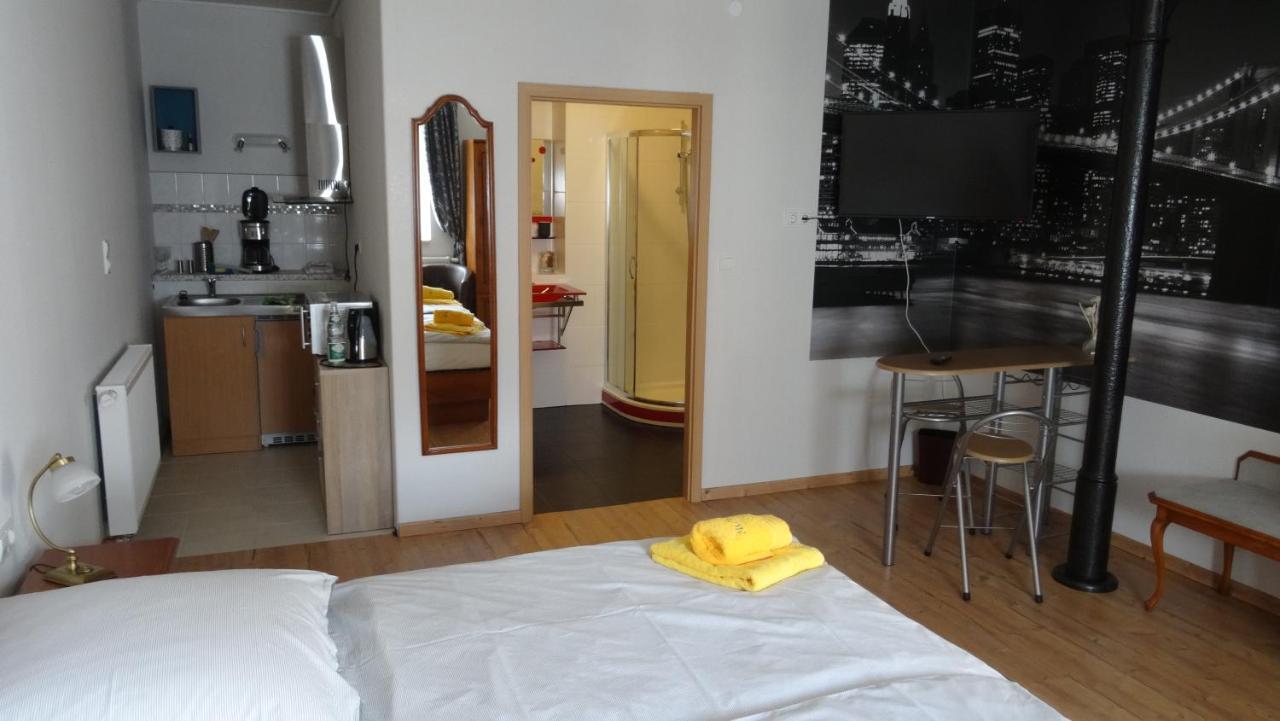 Pension Und Gaestehaus Paffrath Grossbrembach 外观 照片